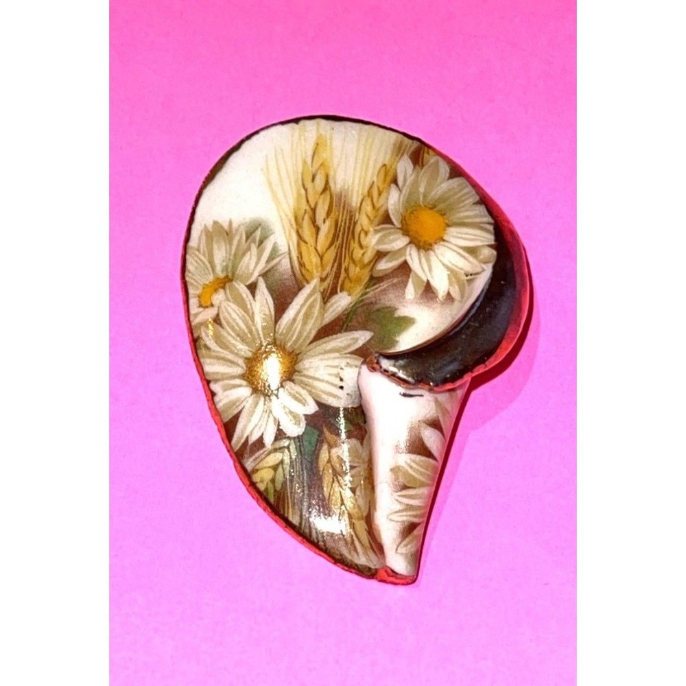 Daisy and Wheat Pattern Ceramic Floral Button Pin Brooch Vintage Jewelry